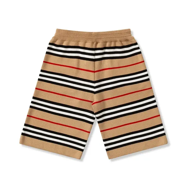 【BURBERRY  公式旗艦店】バーバリー  ショートパンツ  ご好評に付き再入荷！