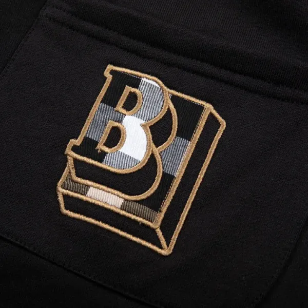 【BURBERRY  公式旗艦店】バーバリー  ショートパンツ  ご好評に付き再入荷！