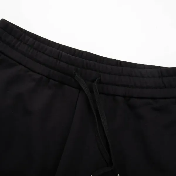 【BURBERRY  公式旗艦店】バーバリー  ショートパンツ  ご好評に付き再入荷！