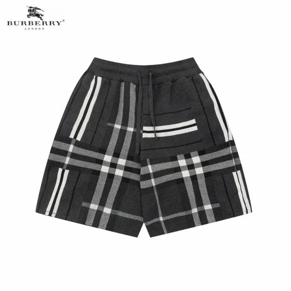 【BURBERRY 公式旗艦店】バーバリー ショートパンツ ご好評に付き再入荷! 【BURBERRY 公式旗艦店】バーバリー ショートパンツ ご好評に付き再入荷!