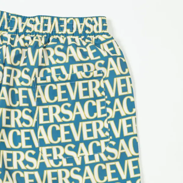 【VERSACE 公式旗艦店】ヴェルサーチ ショートパンツご好評に付き再入荷 24628 【VERSACE 公式旗艦店】ヴェルサーチ ショートパンツご好評に付き再入荷 24628