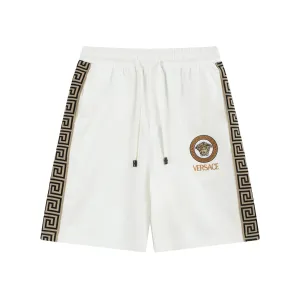 【VERSACE  公式旗艦店】ヴェルサーチ  ショートパンツ  ご好評に付き再入荷！