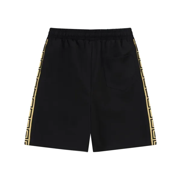 【VERSACE 公式旗艦店】ヴェルサーチ ショートパンツ ご好評に付き再入荷! 【VERSACE 公式旗艦店】ヴェルサーチ ショートパンツ ご好評に付き再入荷!