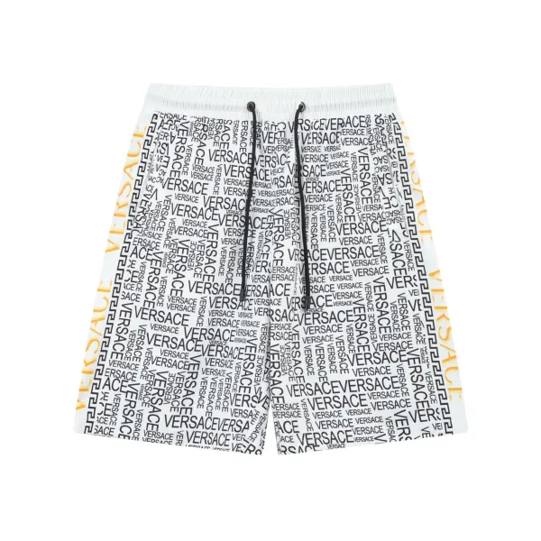 【VERSACE 公式旗艦店】ヴェルサーチ ショートパンツ ご好評に付き再入荷! 【VERSACE 公式旗艦店】ヴェルサーチ ショートパンツ ご好評に付き再入荷!