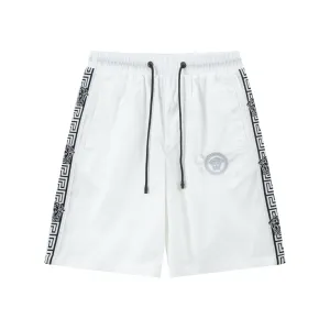 【VERSACE  公式旗艦店】ヴェルサーチ  ショートパンツ  ご好評に付き再入荷！