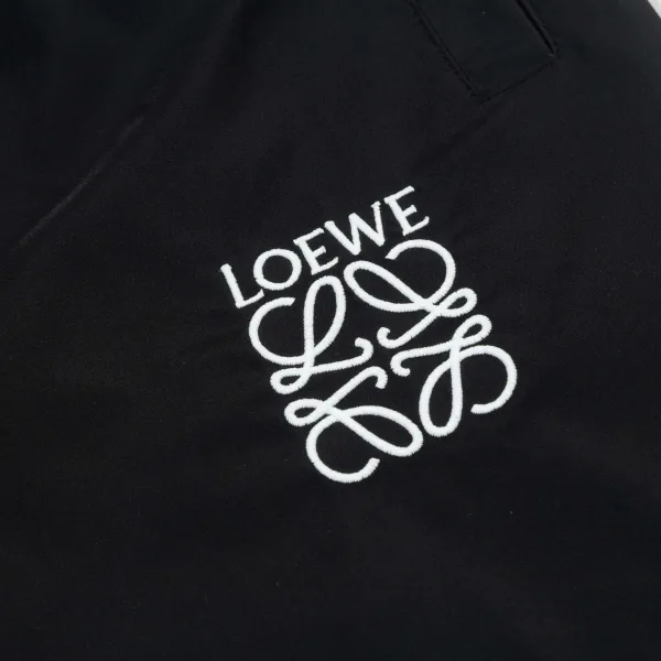 【LOEWE 公式旗艦店】ロエベ ショートパンツご好評に付き再入荷!250227 【LOEWE 公式旗艦店】ロエベ ショートパンツご好評に付き再入荷!250227