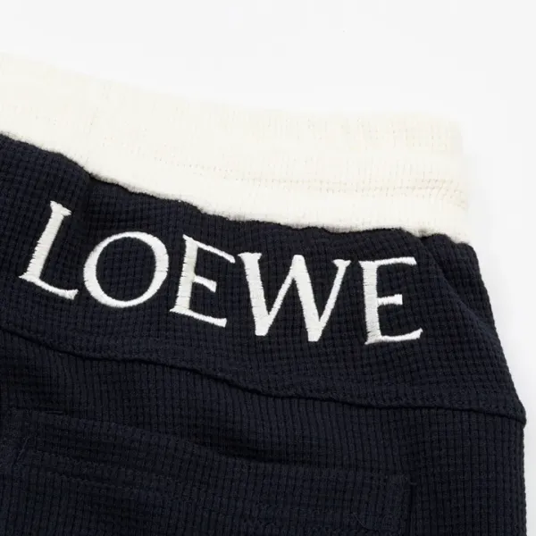 【LOEWE 公式旗艦店】ロエベ ショートパンツご好評に付き再入荷 240717 【LOEWE 公式旗艦店】ロエベ ショートパンツご好評に付き再入荷 240717