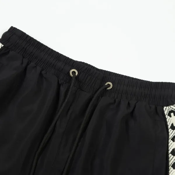 【LOEWE 公式旗艦店】ロエベ ショートパンツ ご好評に付き再入荷! 【LOEWE 公式旗艦店】ロエベ ショートパンツ ご好評に付き再入荷!