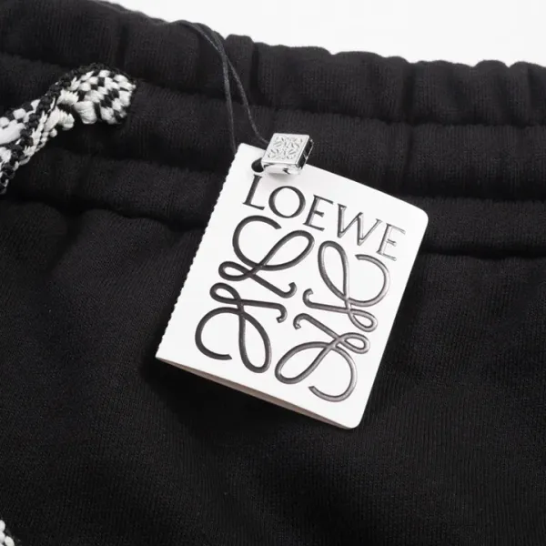 【LOEWE 公式旗艦店】ロエベ    ショートパンツ  ご好評に付き再入荷！