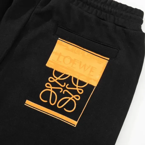 【LOEWE 公式旗艦店】ロエベ ショートパンツご好評に付き再入荷! 【LOEWE 公式旗艦店】ロエベ ショートパンツご好評に付き再入荷!
