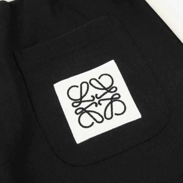 【LOEWE  公式旗艦店】ロエベ   ショートパンツ  ご好評に付き再入荷！