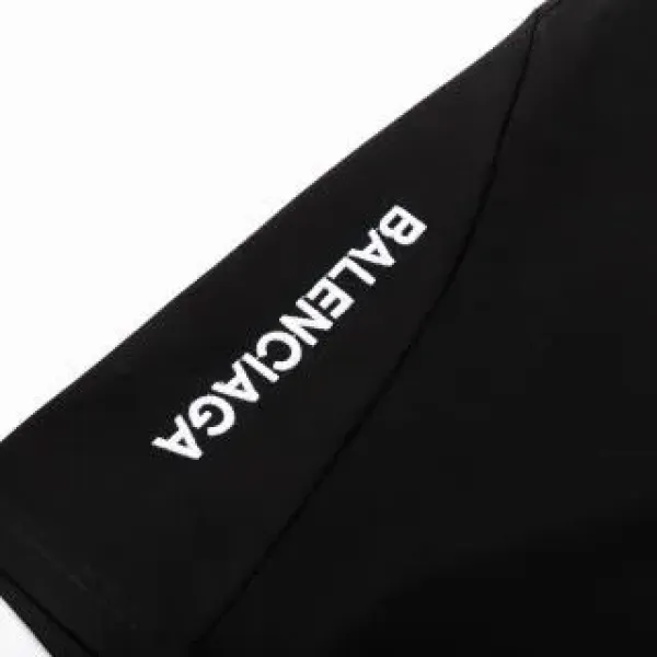 【BALENCIAGA 公式旗艦店】バレンシアガ ショートパンツご好評に付き再入荷!250227 【BALENCIAGA 公式旗艦店】バレンシアガ ショートパンツご好評に付き再入荷!250227