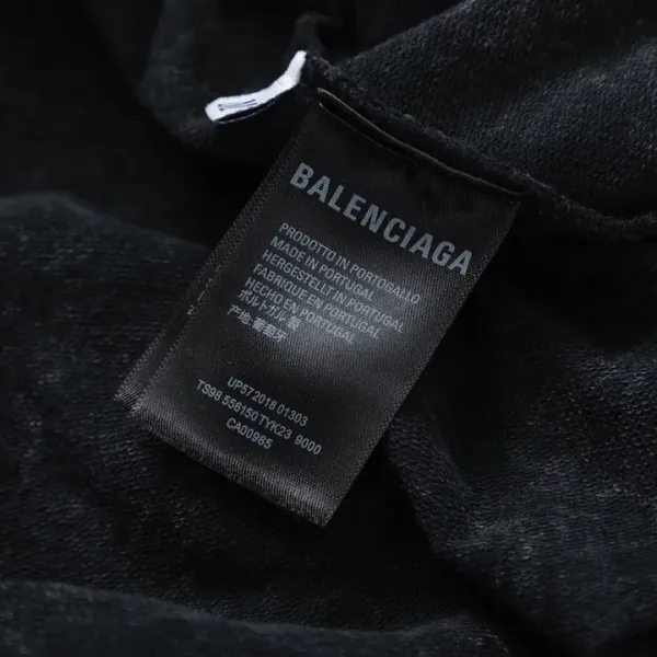 【BALENCIAGA  公式旗艦店】バレンシアガ  ショートパンツご好評に付き再入荷！250227