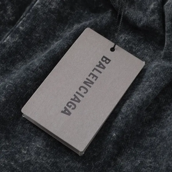 【BALENCIAGA  公式旗艦店】バレンシアガ  ショートパンツご好評に付き再入荷！250227