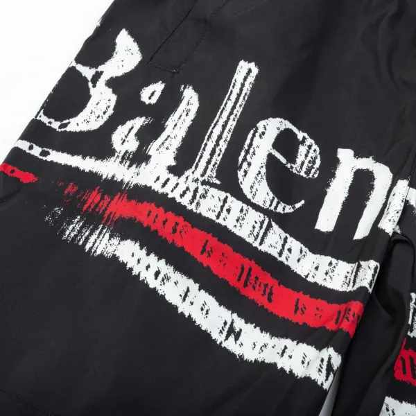 【BALENCIAGA 公式旗艦店】バレンシアガ ショートパンツご好評に付き再入荷!250227 【BALENCIAGA 公式旗艦店】バレンシアガ ショートパンツご好評に付き再入荷!250227