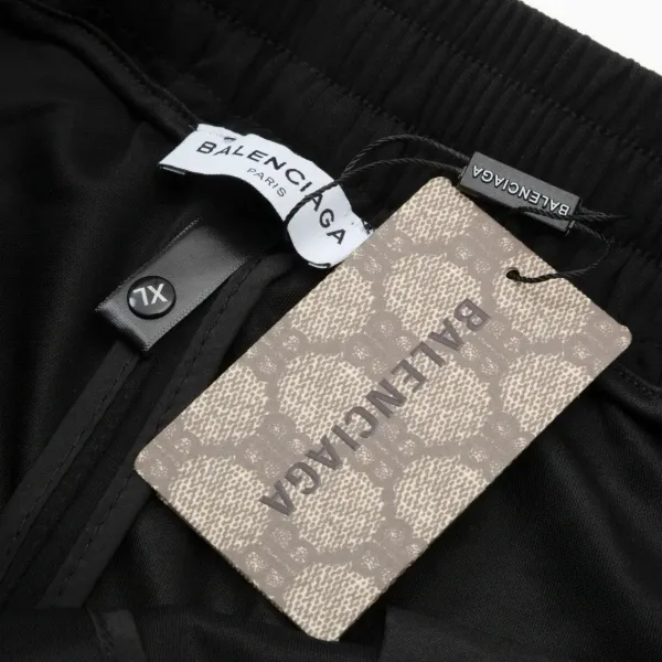 【BALENCIAGA 公式旗艦店】バレンシアガ ショートパンツ ご好評に付き再入荷 240717 【BALENCIAGA 公式旗艦店】バレンシアガ ショートパンツ ご好評に付き再入荷 240717