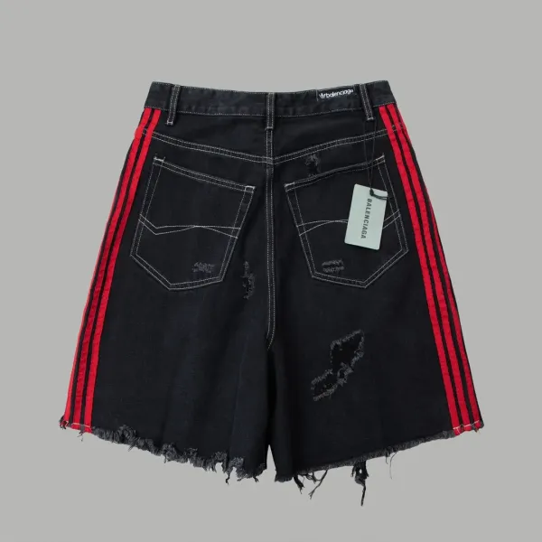 【BALENCIAGA  公式旗艦店】バレンシアガ   ショートパンツ  ご好評に付き再入荷！