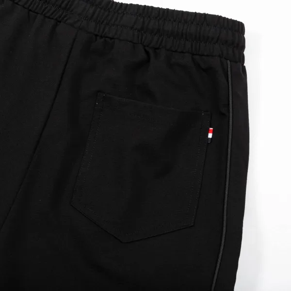 【MONCLER 公式旗艦店】モンクレール ショートパンツご好評に付き再入荷!250225 【MONCLER 公式旗艦店】モンクレール ショートパンツご好評に付き再入荷!250225