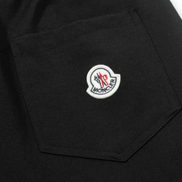 【MONCLER 公式旗艦店】モンクレール ショートパンツご好評に付き再入荷!250225 【MONCLER 公式旗艦店】モンクレール ショートパンツご好評に付き再入荷!250225