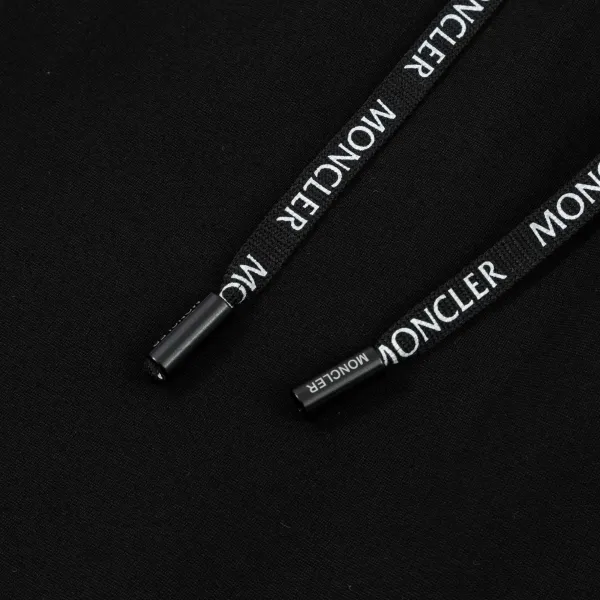 【MONCLER 公式旗艦店】モンクレール ショートパンツご好評に付き再入荷!250225 【MONCLER 公式旗艦店】モンクレール ショートパンツご好評に付き再入荷!250225