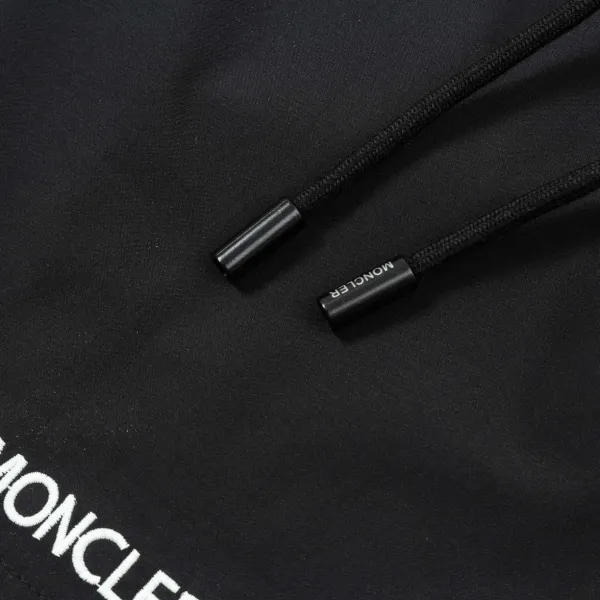 【MONCLER 公式旗艦店】モンクレール ショートパンツご好評に付き再入荷!250225 【MONCLER 公式旗艦店】モンクレール ショートパンツご好評に付き再入荷!250225
