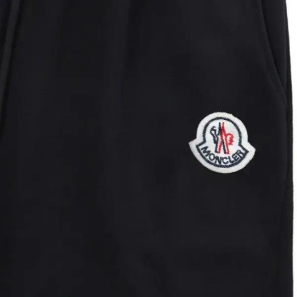 【MONCLER 公式旗艦店】モンクレール ショートパンツご好評に付き再入荷!250225 【MONCLER 公式旗艦店】モンクレール ショートパンツご好評に付き再入荷!250225