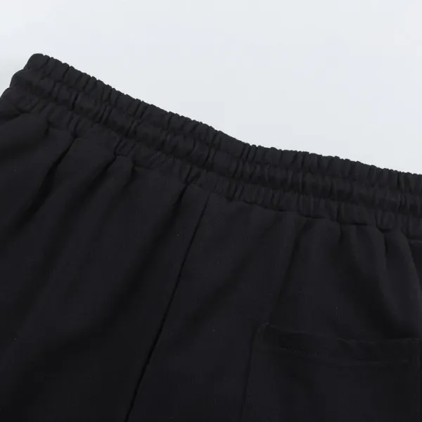 【MONCLER 公式旗艦店】モンクレール ショートパンツご好評に付き再入荷!250225 【MONCLER 公式旗艦店】モンクレール ショートパンツご好評に付き再入荷!250225