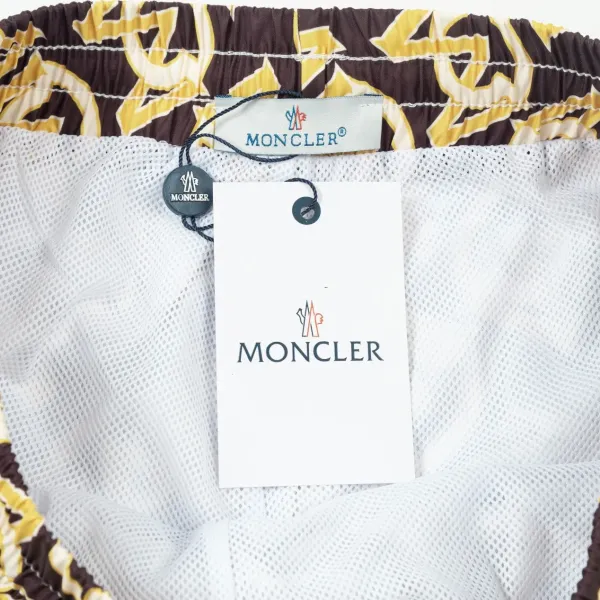 【MONCLER 公式旗艦店】モンクレール ショートパンツ ご好評に付き再入荷! 【MONCLER 公式旗艦店】モンクレール ショートパンツ ご好評に付き再入荷!