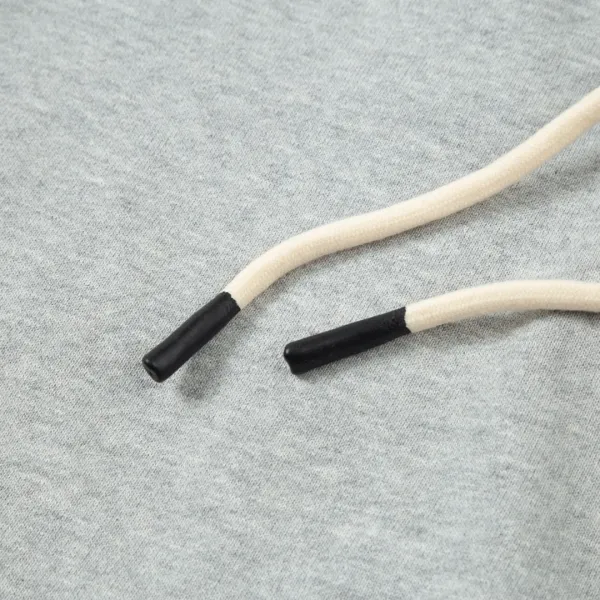 【MONCLER 公式旗艦店】モンクレール ショートパンツ  ご好評に付き再入荷！