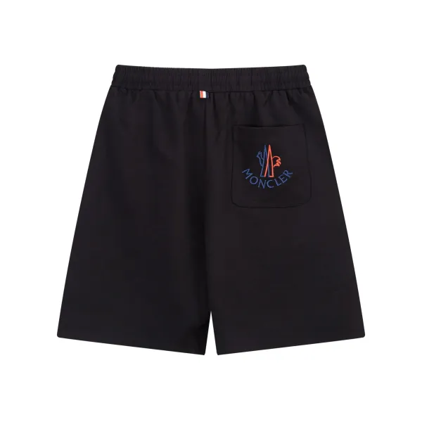 【MONCLER  公式旗艦店】モンクレール  ショートパンツ  ご好評に付き再入荷！