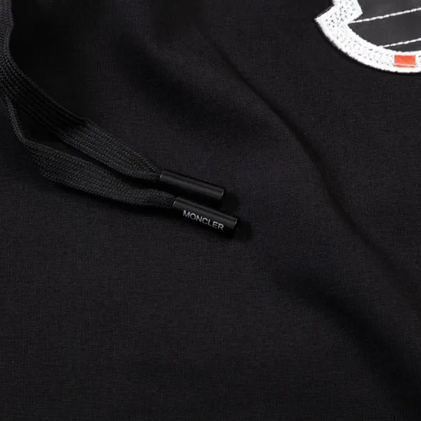 【MONCLER  公式旗艦店】モンクレール  ショートパンツ  ご好評に付き再入荷！