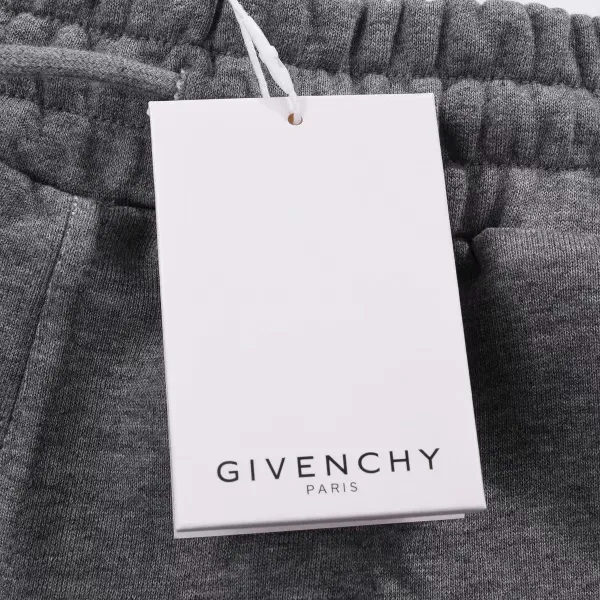 【GIVENCHY 公式旗艦店】ジバンシー ショートパンツ ご好評に付き再入荷! 【GIVENCHY 公式旗艦店】ジバンシー ショートパンツ ご好評に付き再入荷!