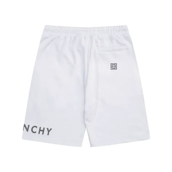【GIVENCHY 公式旗艦店】ジバンシー ショートパンツご好評に付き再入荷! 【GIVENCHY 公式旗艦店】ジバンシー ショートパンツご好評に付き再入荷!