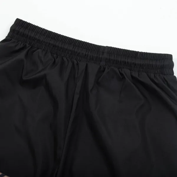 【FENDI  公式旗艦店】フェンディ  ショートパンツご好評に付き再入荷！250226