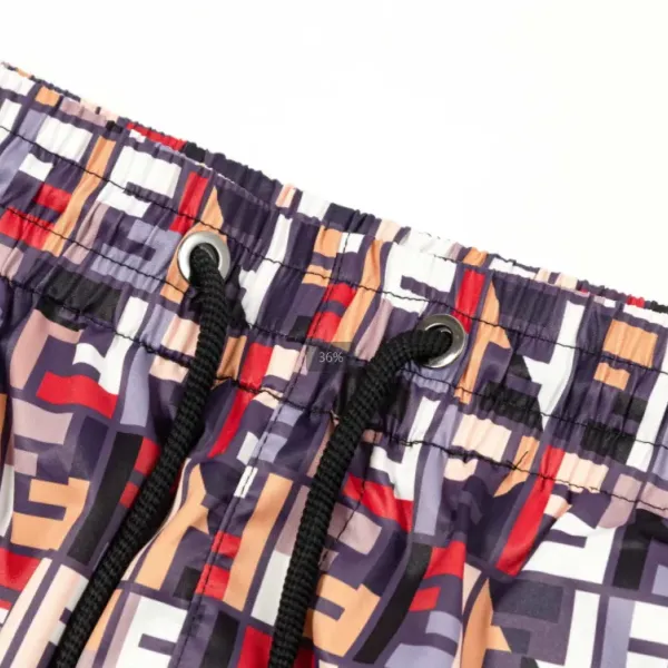 【FENDI 公式旗艦店】フェンディ ショートパンツご好評に付き再入荷!250226 【FENDI 公式旗艦店】フェンディ ショートパンツご好評に付き再入荷!250226