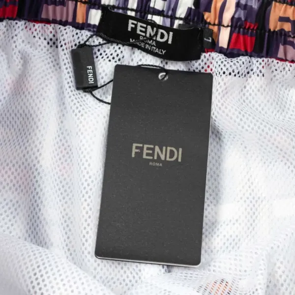 【FENDI 公式旗艦店】フェンディ ショートパンツご好評に付き再入荷!250226 【FENDI 公式旗艦店】フェンディ ショートパンツご好評に付き再入荷!250226