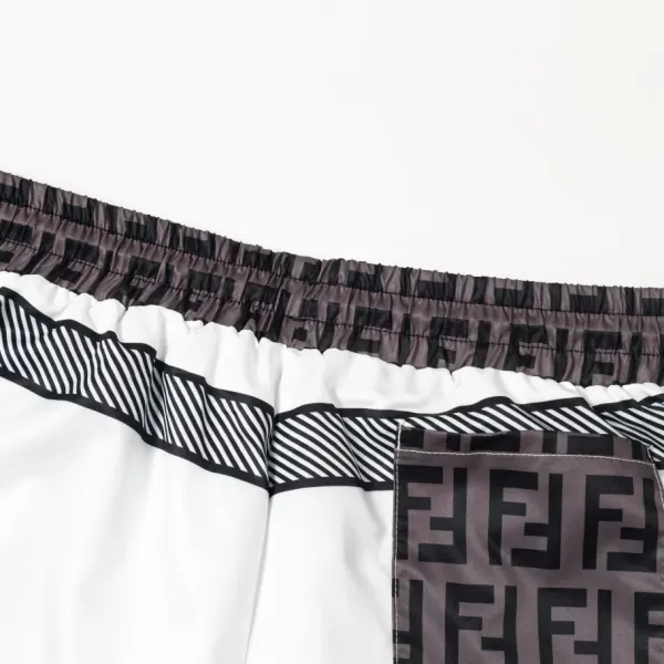 【FENDI 公式旗艦店】フェンディ ショートパンツご好評に付き再入荷 24624 【FENDI 公式旗艦店】フェンディ ショートパンツご好評に付き再入荷 24624