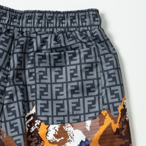 【FENDI 公式旗艦店】フェンディ ショートパンツご好評に付き再入荷 24624 【FENDI 公式旗艦店】フェンディ ショートパンツご好評に付き再入荷 24624
