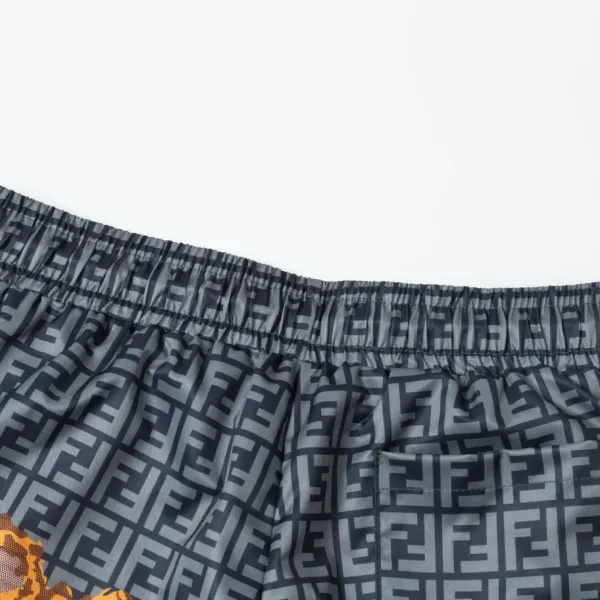 【FENDI 公式旗艦店】フェンディ ショートパンツご好評に付き再入荷 24624 【FENDI 公式旗艦店】フェンディ ショートパンツご好評に付き再入荷 24624