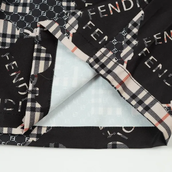 【FENDI  公式旗艦店】フェンディ ショートパンツ  ご好評に付き再入荷！