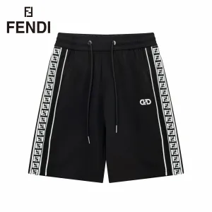 【FENDI 公式旗艦店】モンクレール ショートパンツ ご好評に付き再入荷! 【FENDI 公式旗艦店】モンクレール ショートパンツ ご好評に付き再入荷!