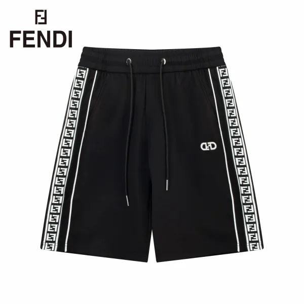 【FENDI 公式旗艦店】モンクレール ショートパンツ ご好評に付き再入荷! 【FENDI 公式旗艦店】モンクレール ショートパンツ ご好評に付き再入荷!