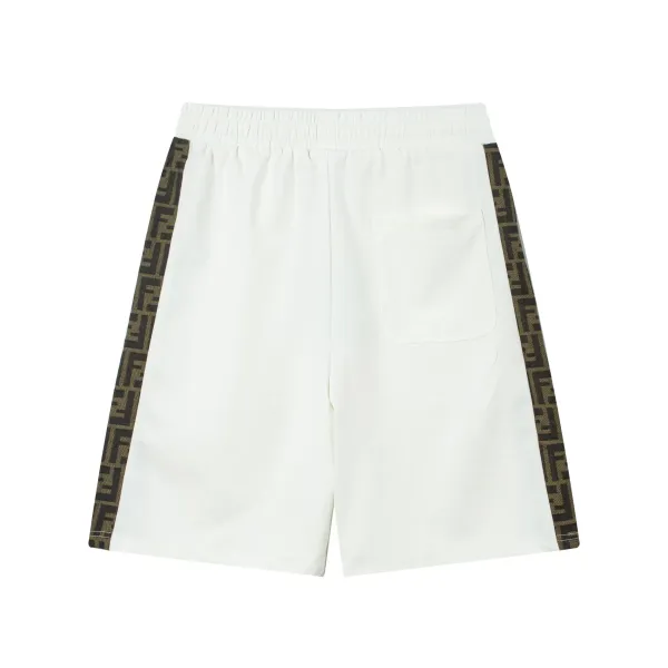 【FENDI 公式旗艦店】フェンディ ショートパンツご好評に付き再入荷! 【FENDI 公式旗艦店】フェンディ ショートパンツご好評に付き再入荷!