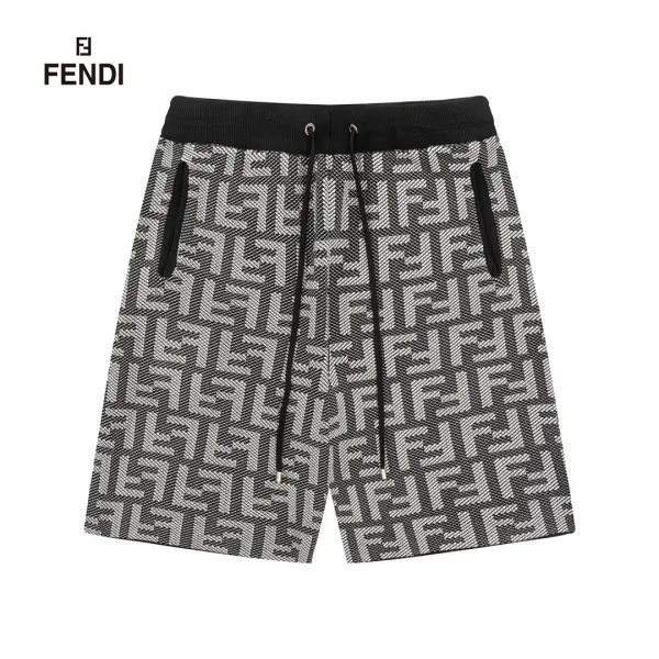 【FENDI 公式旗艦店】フェンディ ショートパンツご好評に付き再入荷! 【FENDI 公式旗艦店】フェンディ ショートパンツご好評に付き再入荷!