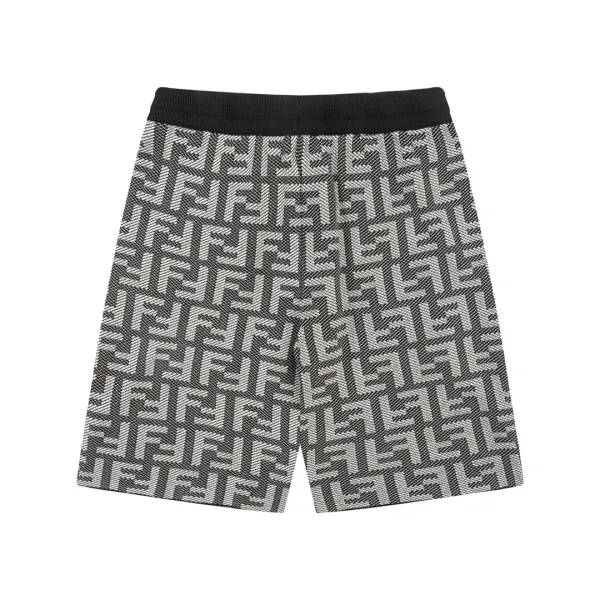 【FENDI 公式旗艦店】フェンディ ショートパンツご好評に付き再入荷! 【FENDI 公式旗艦店】フェンディ ショートパンツご好評に付き再入荷!