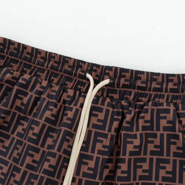 【FENDI 公式旗艦店】フェンディ ショートパンツ ご好評に付き再入荷! 【FENDI 公式旗艦店】フェンディ ショートパンツ ご好評に付き再入荷!