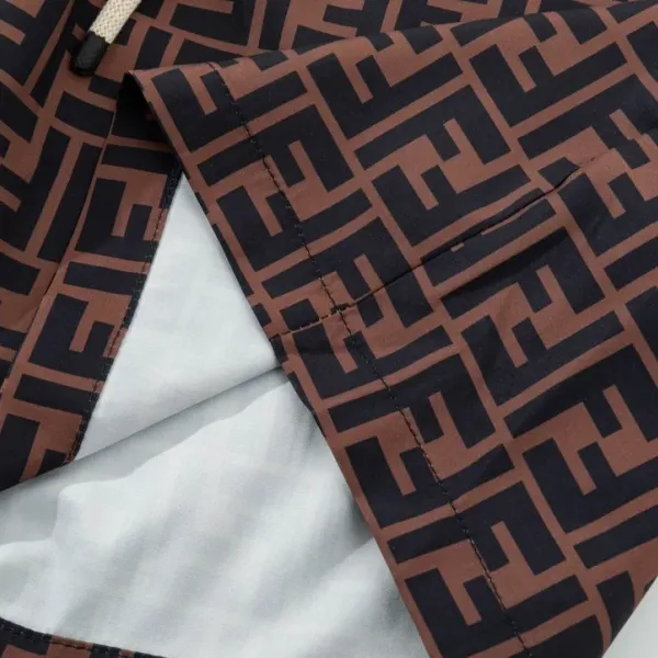 【FENDI 公式旗艦店】フェンディ ショートパンツ ご好評に付き再入荷! 【FENDI 公式旗艦店】フェンディ ショートパンツ ご好評に付き再入荷!