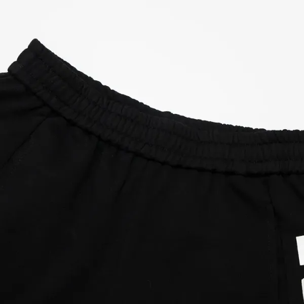 【FENDI 公式旗艦店】フェンディ ショートパンツ ご好評に付き再入荷! 【FENDI 公式旗艦店】フェンディ ショートパンツ ご好評に付き再入荷!