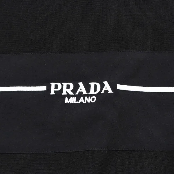 【PRADA 公式旗艦店】プラダ ショートパンツご好評に付き再入荷!250227 【PRADA 公式旗艦店】プラダ ショートパンツご好評に付き再入荷!250227