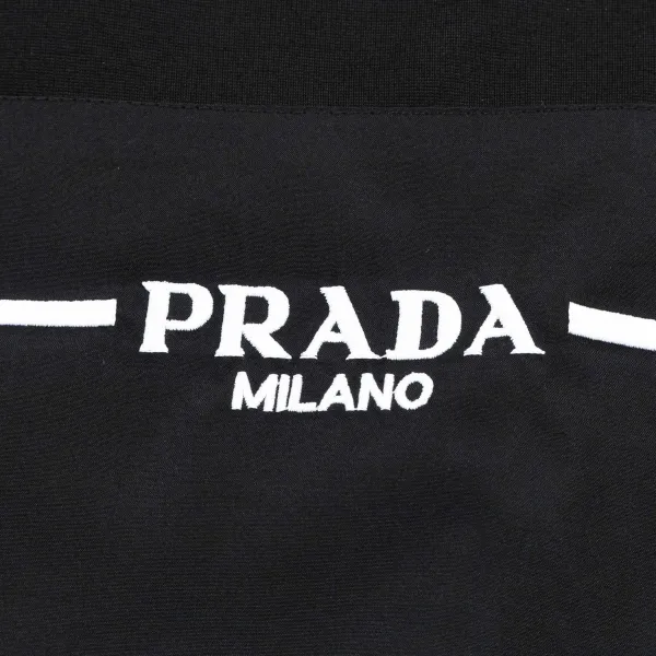 【PRADA 公式旗艦店】プラダ ショートパンツご好評に付き再入荷!250227 【PRADA 公式旗艦店】プラダ ショートパンツご好評に付き再入荷!250227